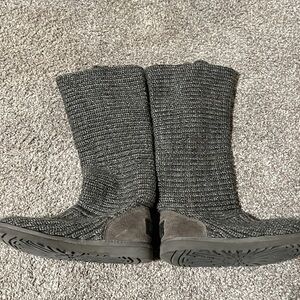 Knot Gray Uggs